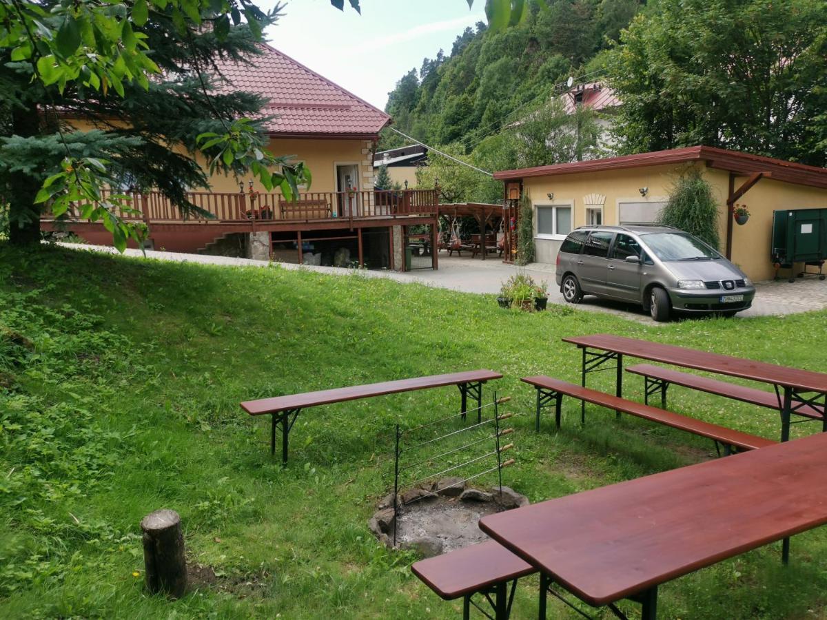 Privat Adriana Villa Kremnica Luaran gambar