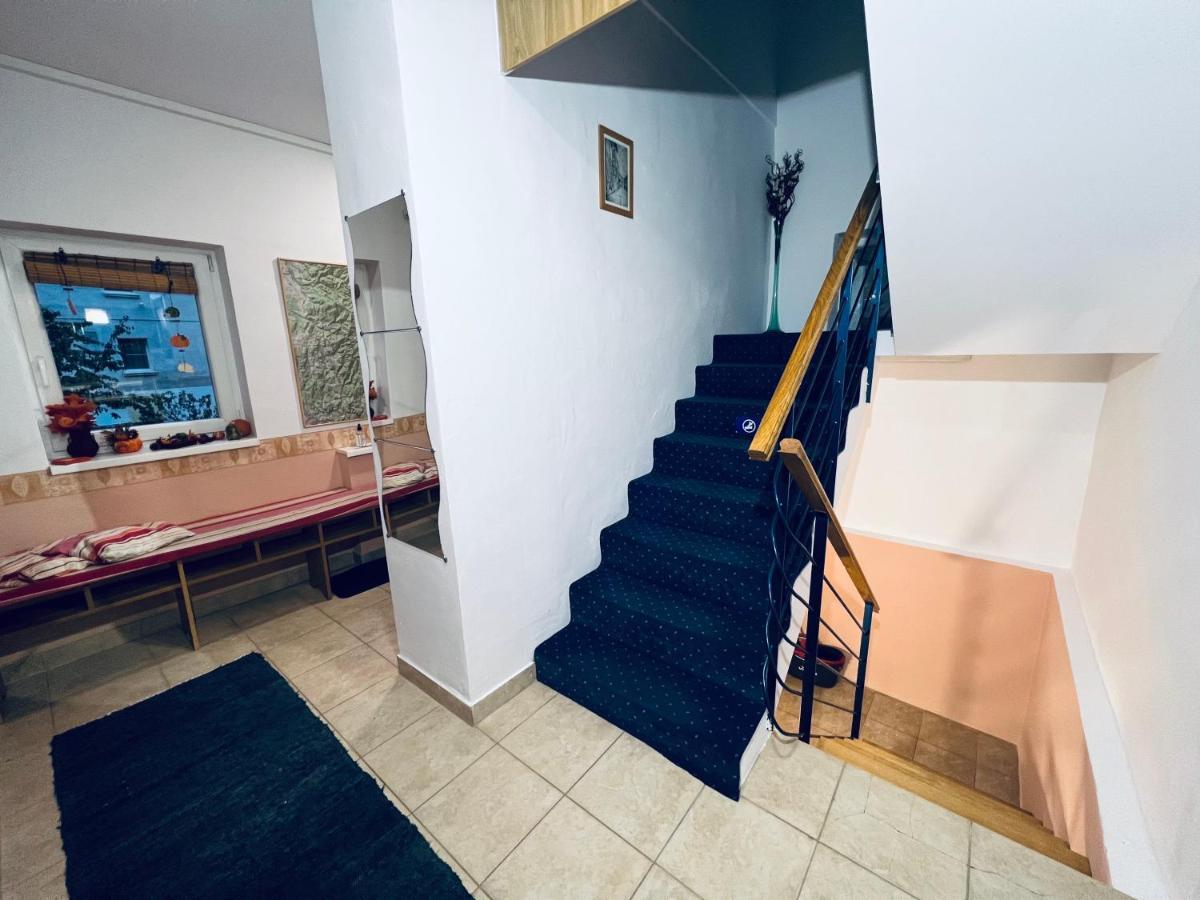 Privat Adriana Villa Kremnica Luaran gambar