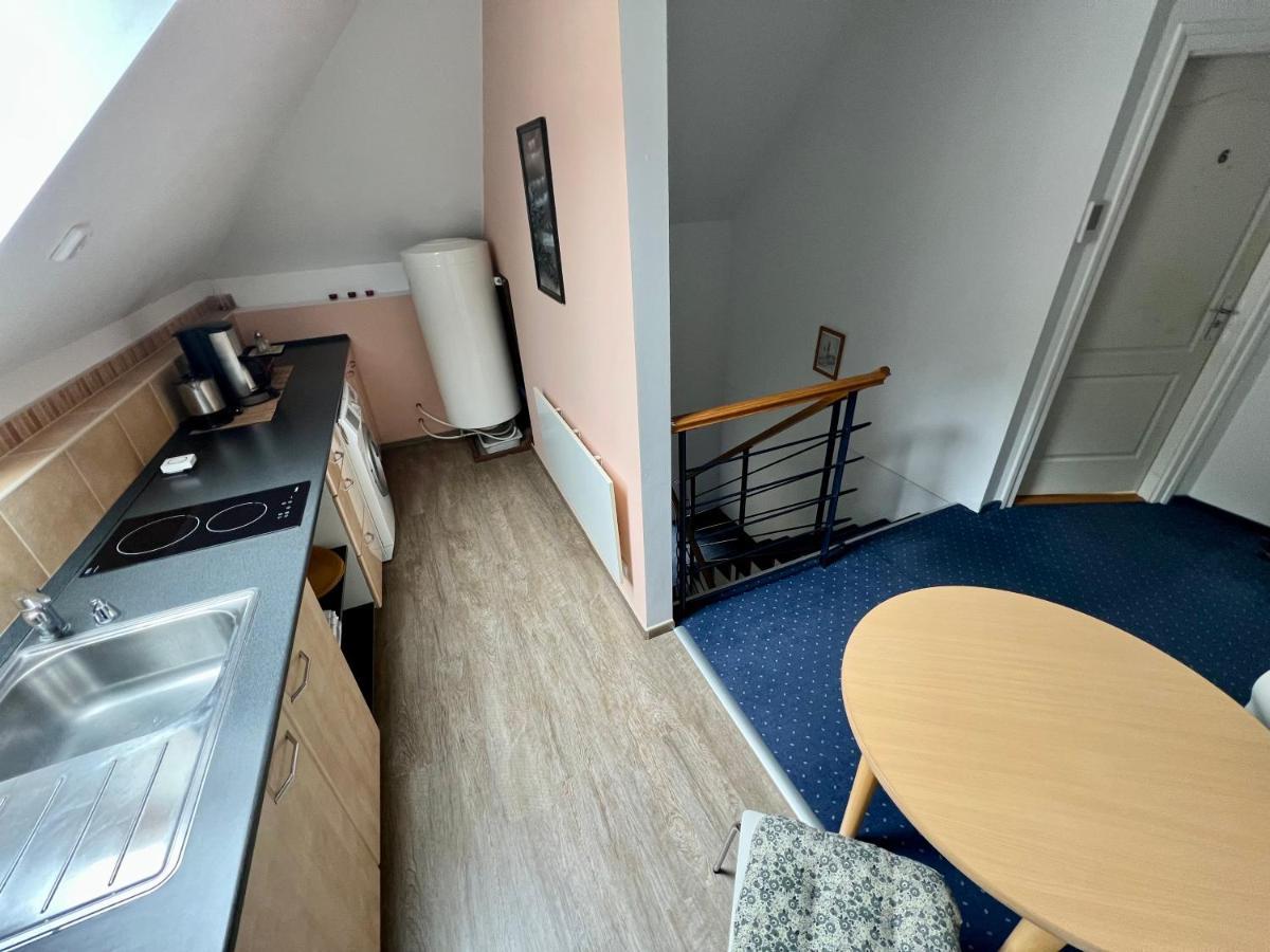 Privat Adriana Villa Kremnica Luaran gambar