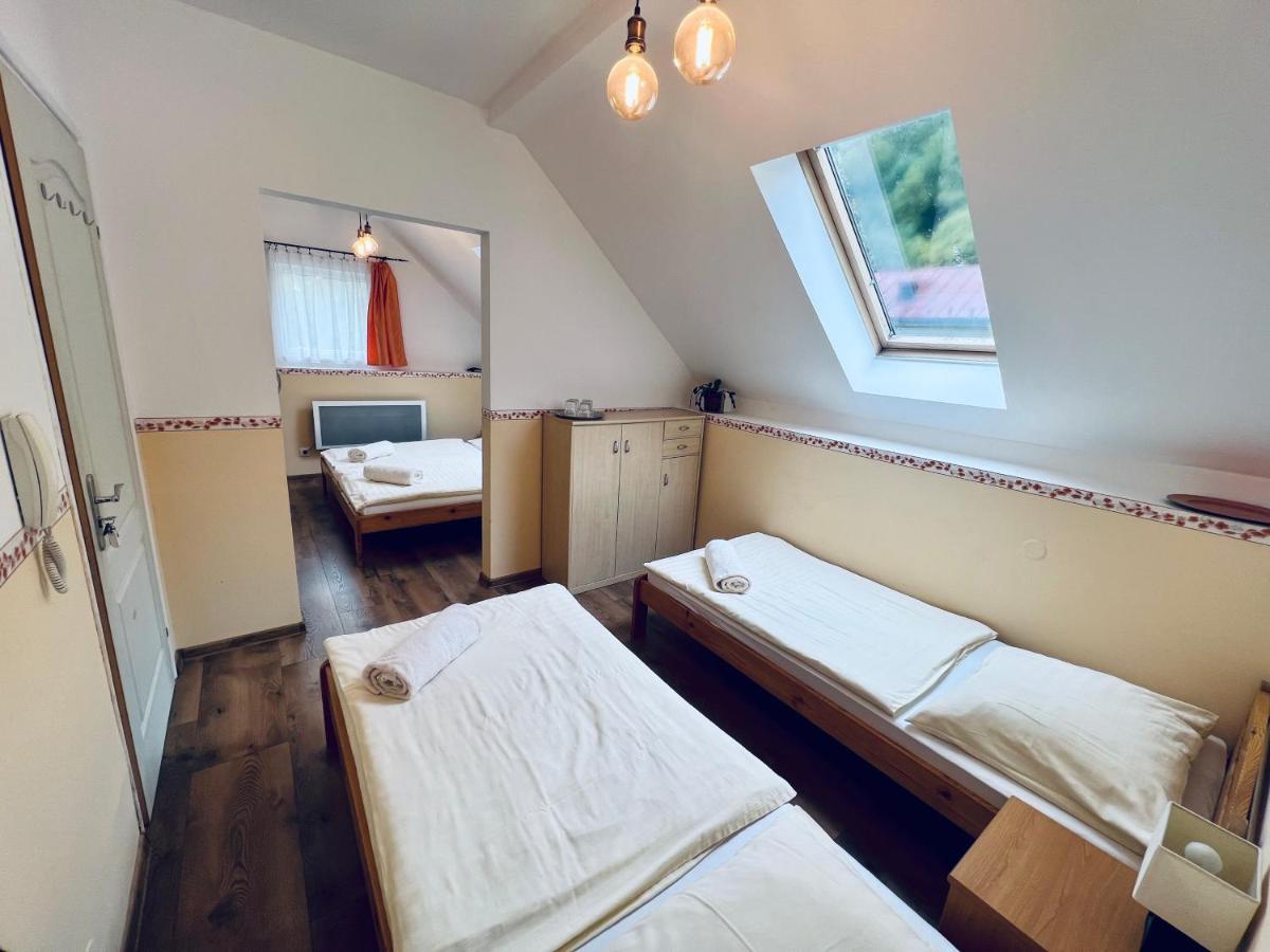 Privat Adriana Villa Kremnica Luaran gambar