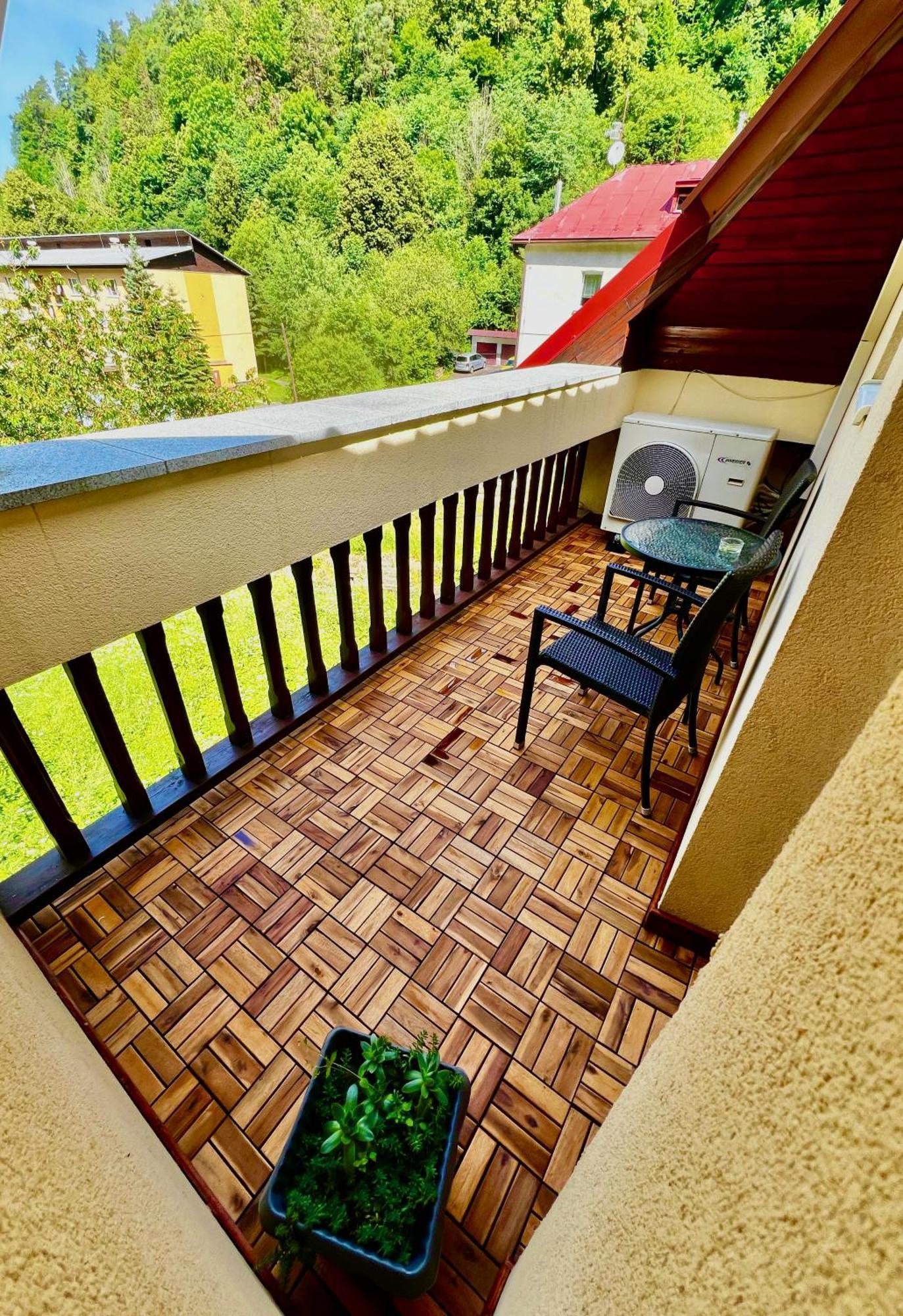 Privat Adriana Villa Kremnica Luaran gambar