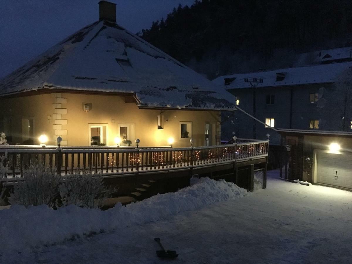 Privat Adriana Villa Kremnica Luaran gambar